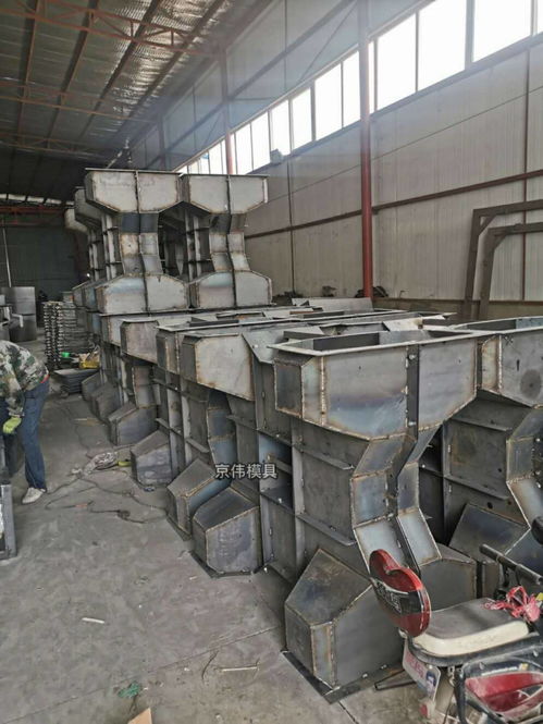 煙臺填海圍堤四腳空心方塊模具與混凝土預(yù)制消浪塊模具生產(chǎn)商 京偉機械設(shè)備的研發(fā)與應(yīng)用