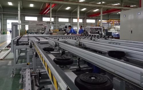 玻璃機械的發(fā)展史與現(xiàn)狀 從手工到智能的裝備革新之路